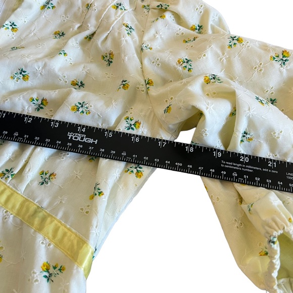 Vintage 1960s handmade pale yellow eyelet floral maxi dress‎ - Picture 8 of 15